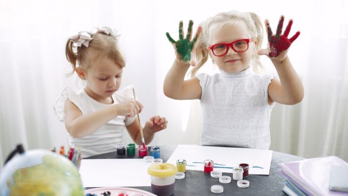 Ảnh bìa liệu pháp nghệ thuật