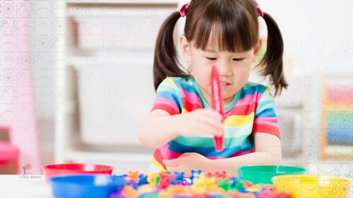 anh bia kho khan van dong tinh o tre tu ky