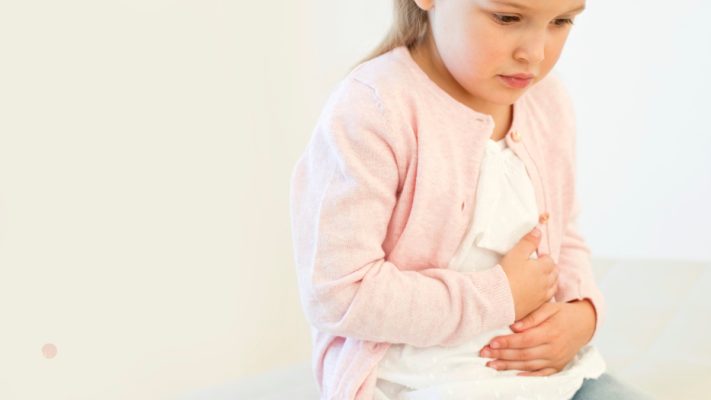 Buồn nôn, nôn hoặc đầy hơn mãn tính ở trẻ tự kỷ